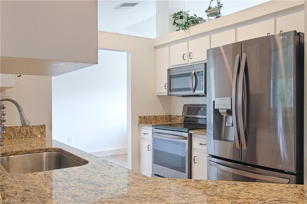 11407 Rabun Gap DR, NORTH FORT MYERS FL 33917-12