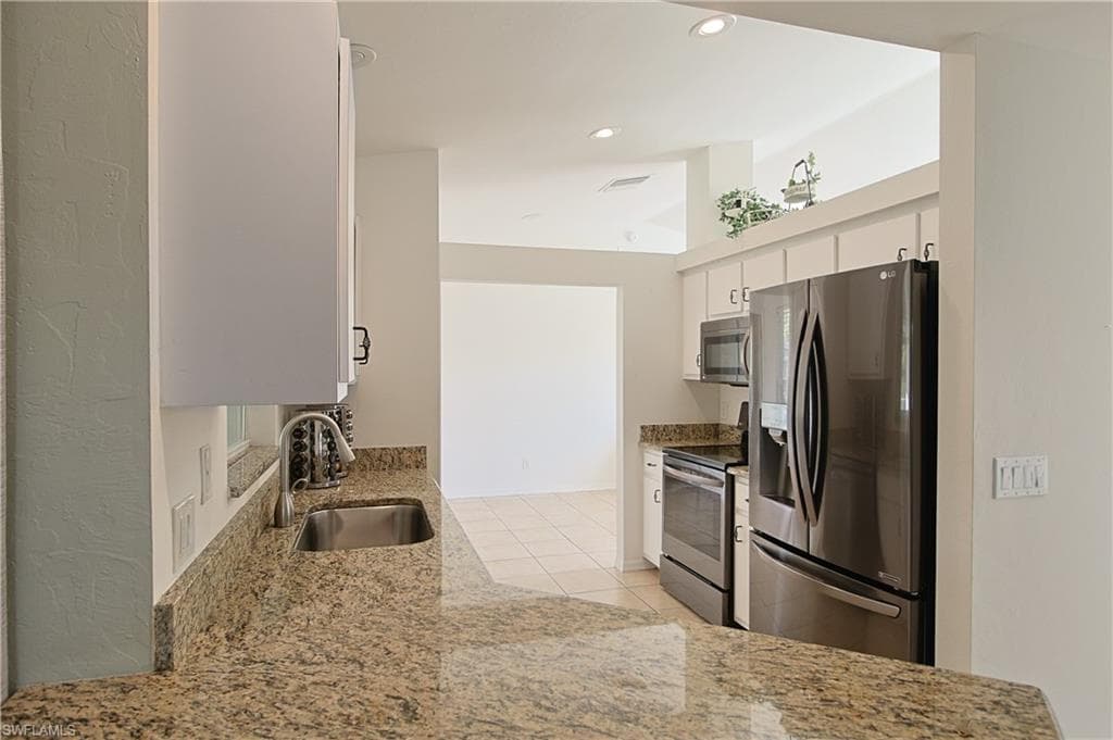 11407 Rabun Gap DR, NORTH FORT MYERS FL 33917-11