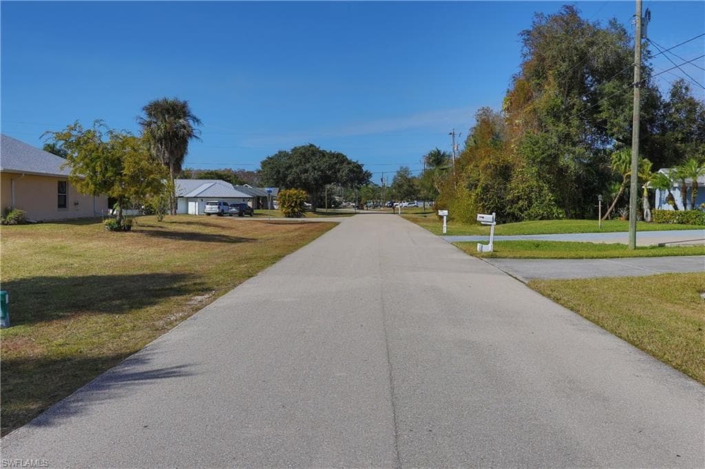 11407 Rabun Gap DR, NORTH FORT MYERS FL 33917-34