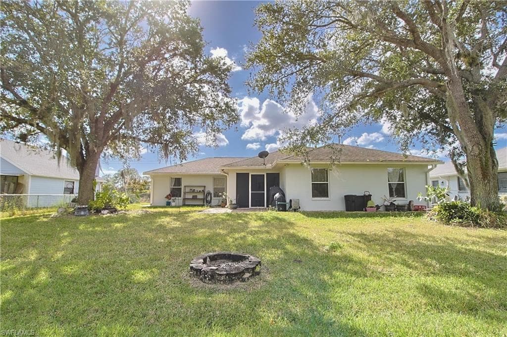 11407 Rabun Gap DR, NORTH FORT MYERS FL 33917-20