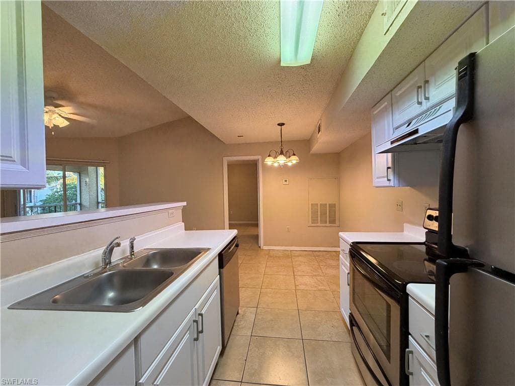 12561 Equestrian CIR 804-7