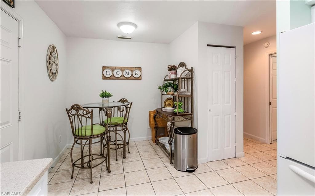 25085 Peacock LN 102-9