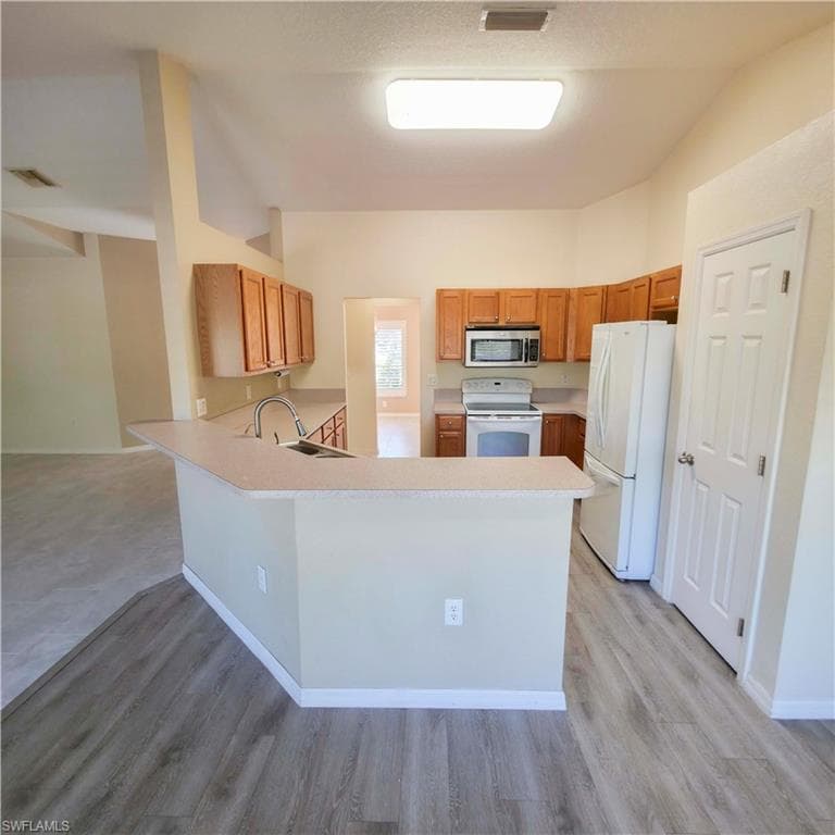 3210 31st ST W-24