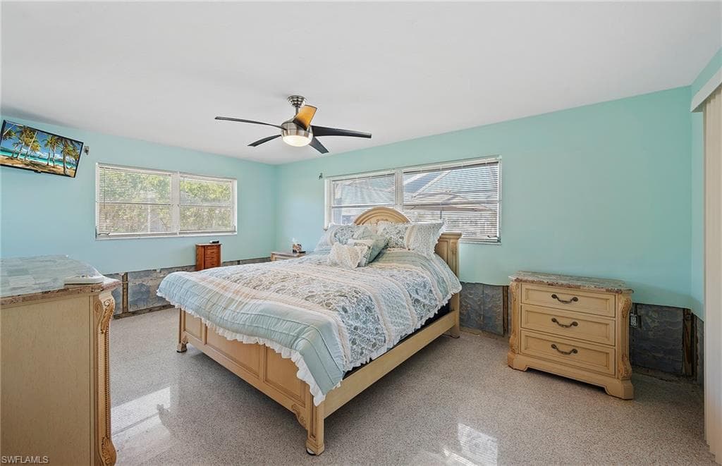 49 Fairview BLVD-6