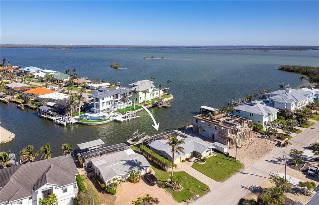 49 Fairview BLVD-19