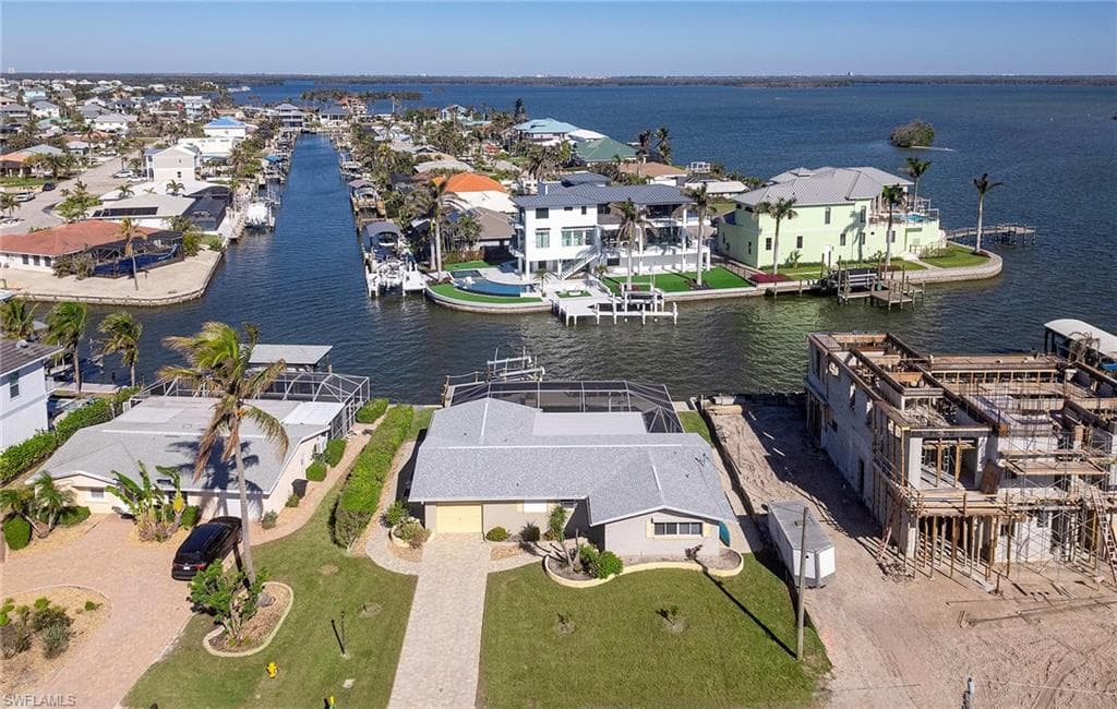 49 Fairview BLVD-20