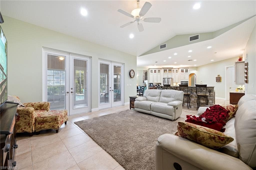 4013 Oak Haven DR-20
