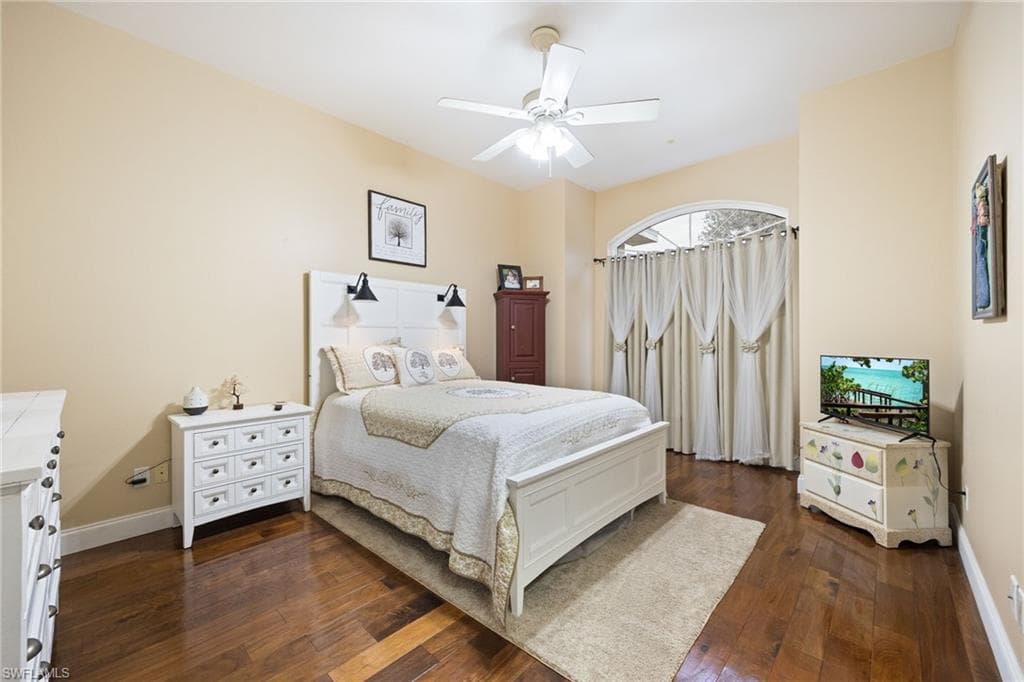 4013 Oak Haven DR-30
