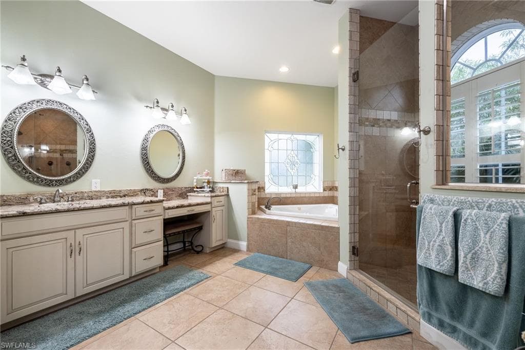 4013 Oak Haven DR-26