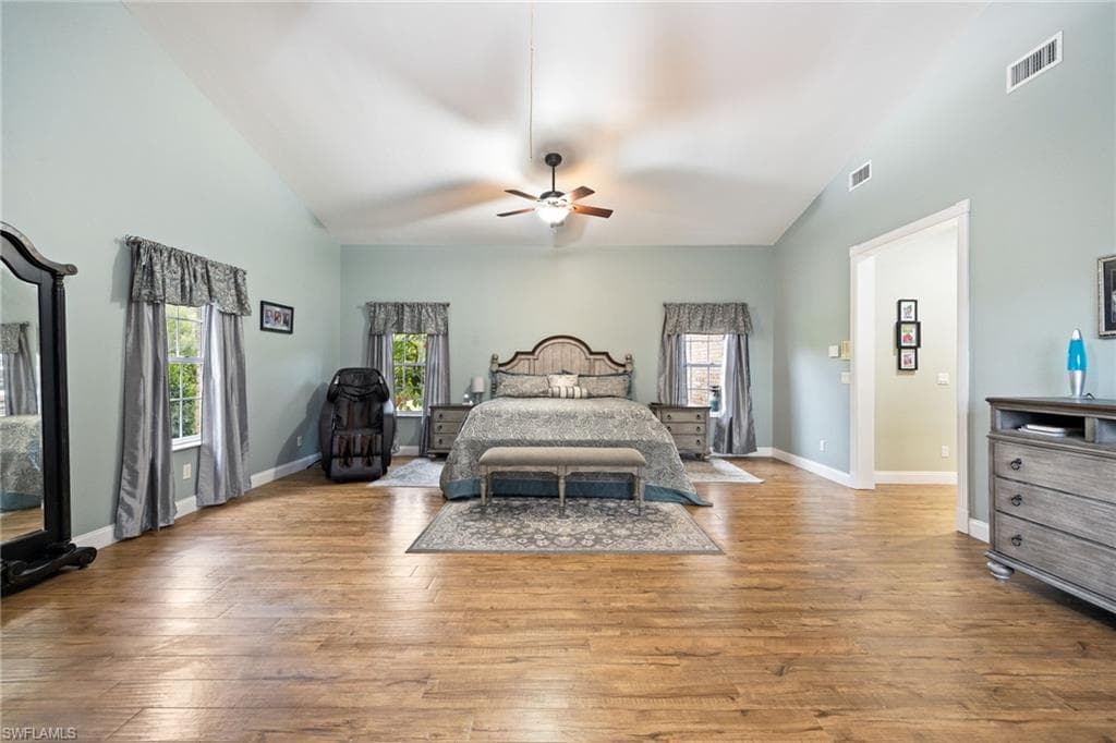 4013 Oak Haven DR-22