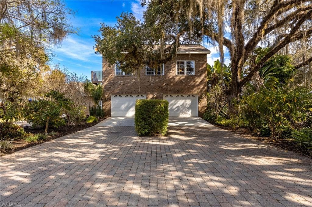 4013 Oak Haven DR-39