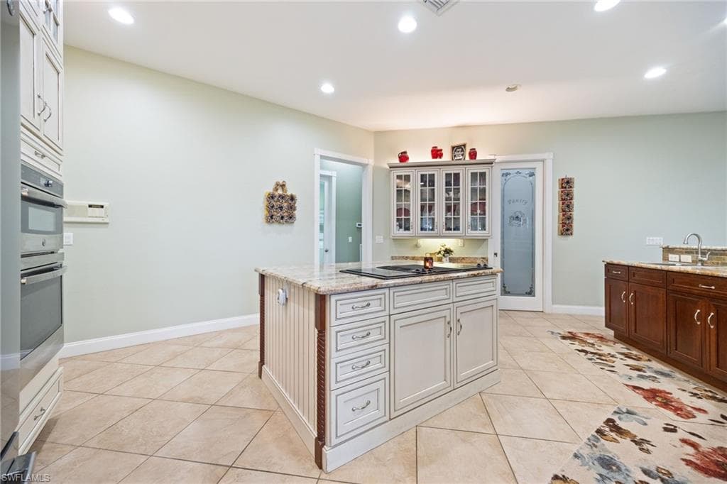 4013 Oak Haven DR-13