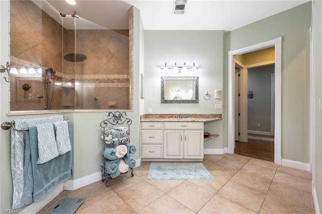 4013 Oak Haven DR-27