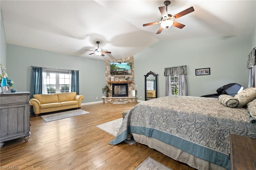 4013 Oak Haven DR-23