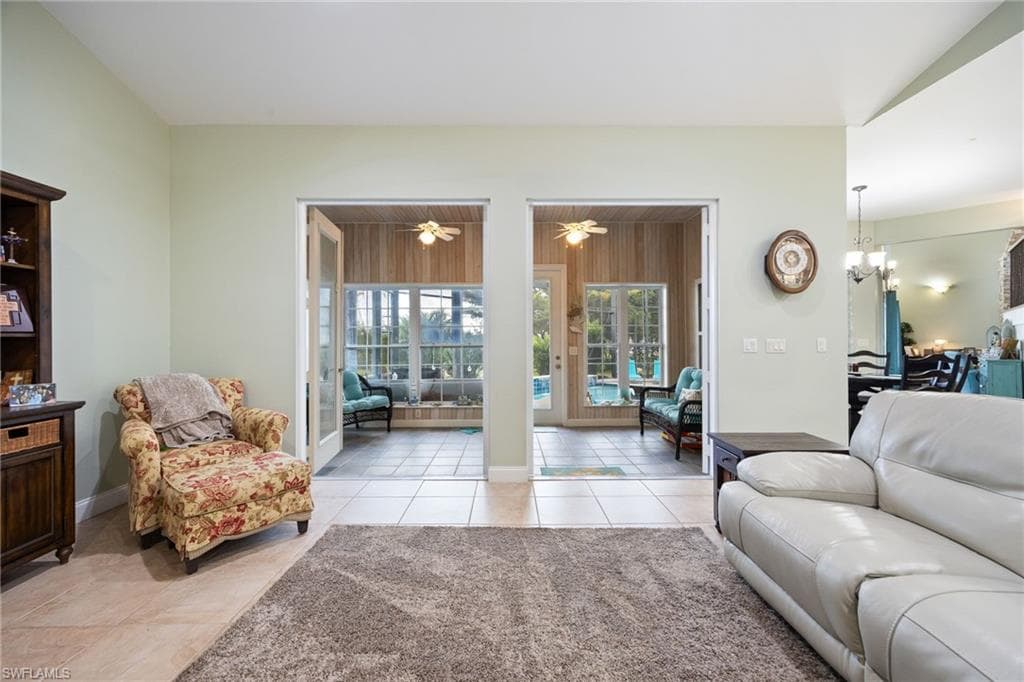 4013 Oak Haven DR-19