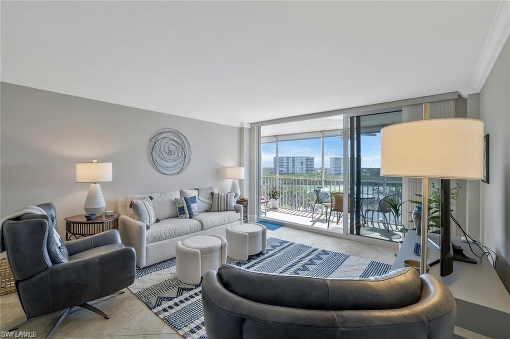 5 Bluebill AVE 812-1