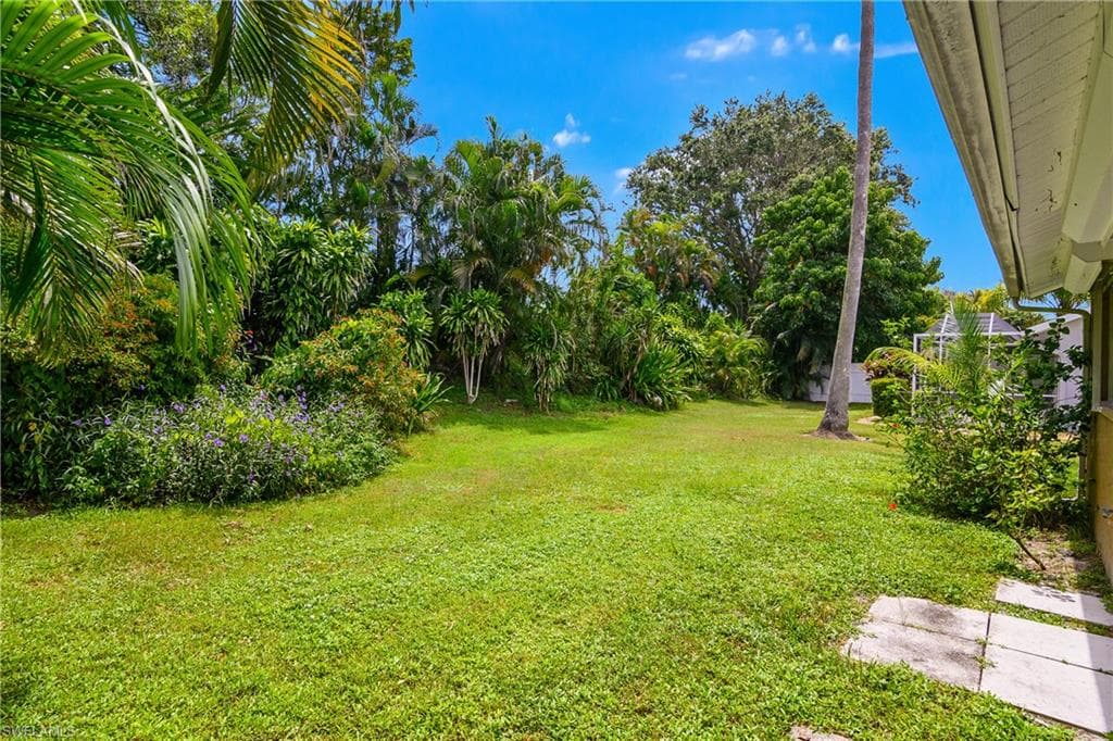 494 Saint Andrews BLVD 14-25