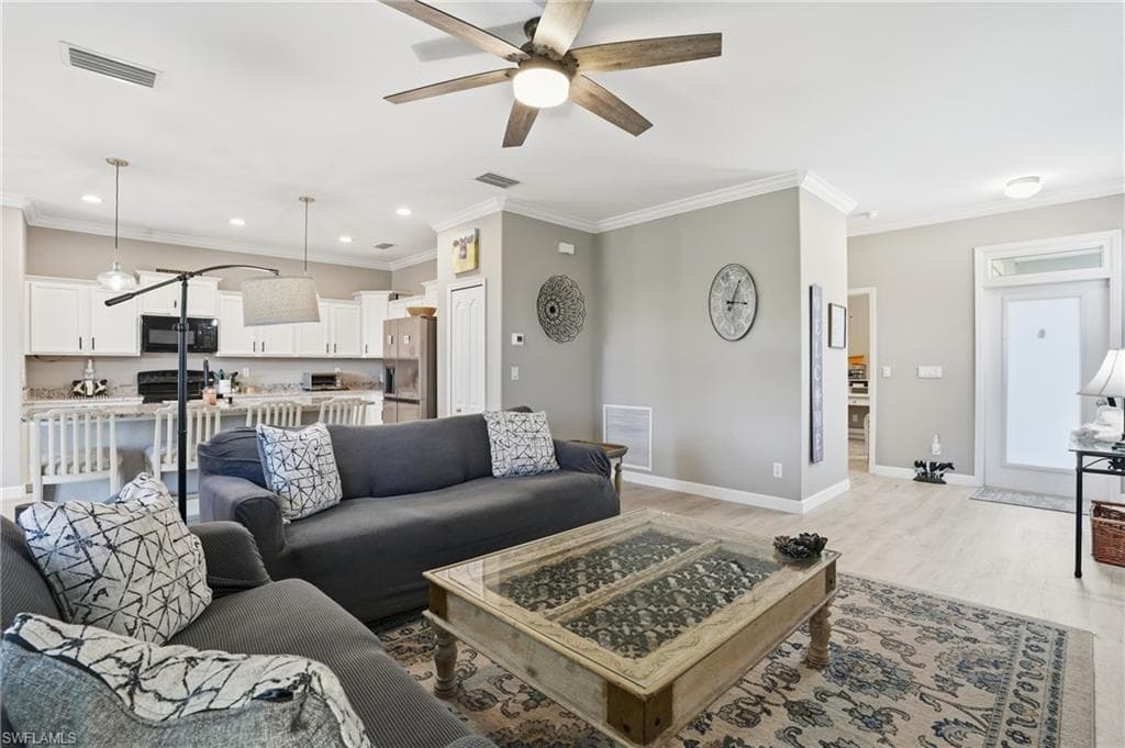 13056 Silver Thorn LOOP, NORTH FORT MYERS FL 33903-4