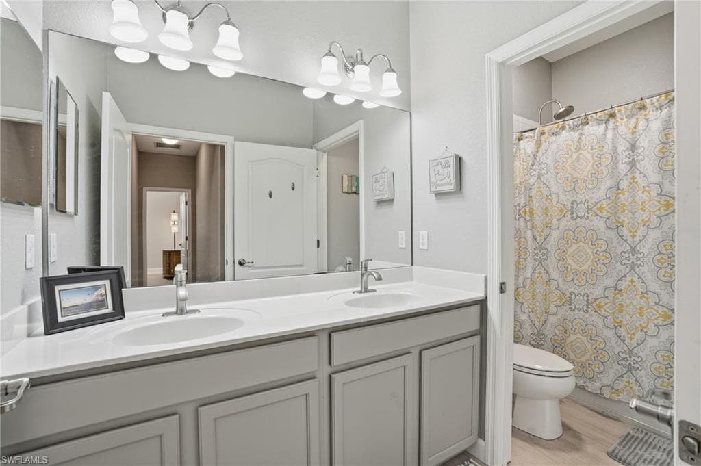 13056 Silver Thorn LOOP, NORTH FORT MYERS FL 33903-23