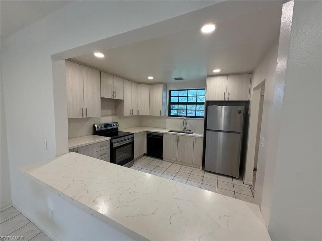 2065 NE 139th ST-7