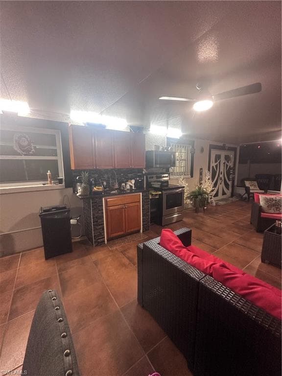 6219 Blossom ave, TAMPA FL 33614-10