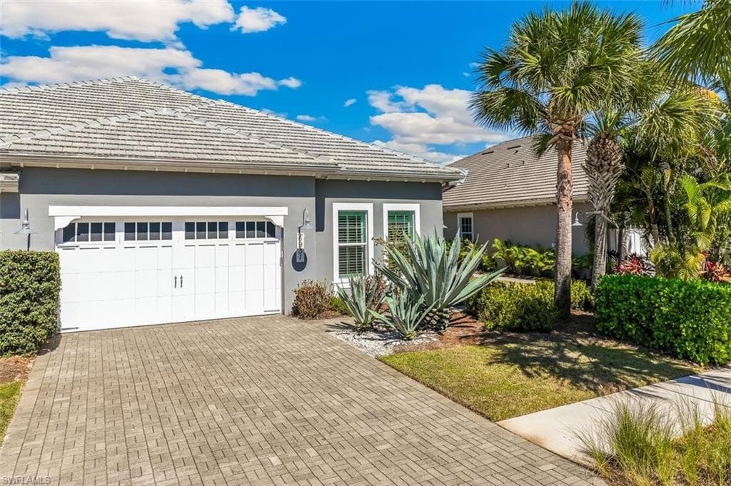 6931 Cay CT-4