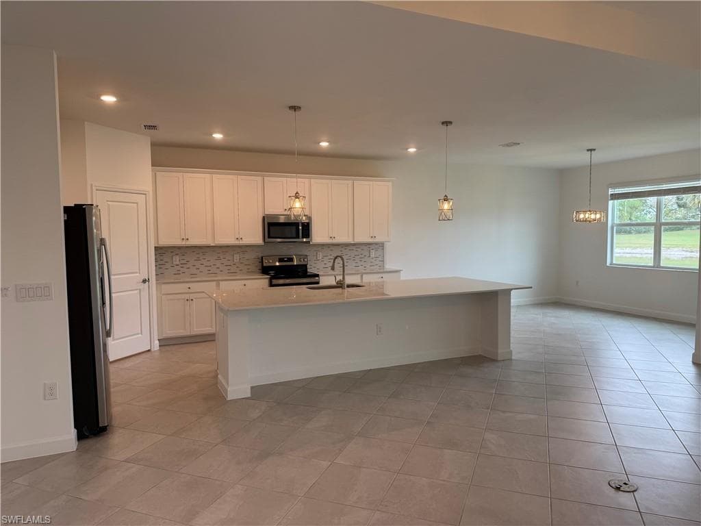 20821 Copperhead DR-17