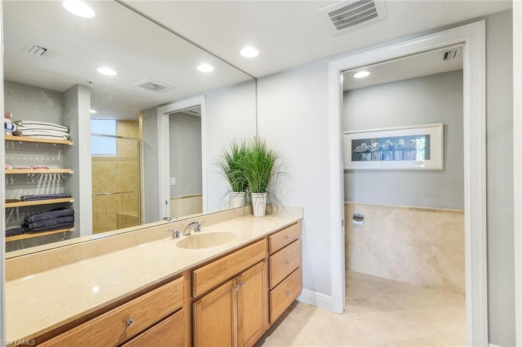 265 Indies WAY T02-22