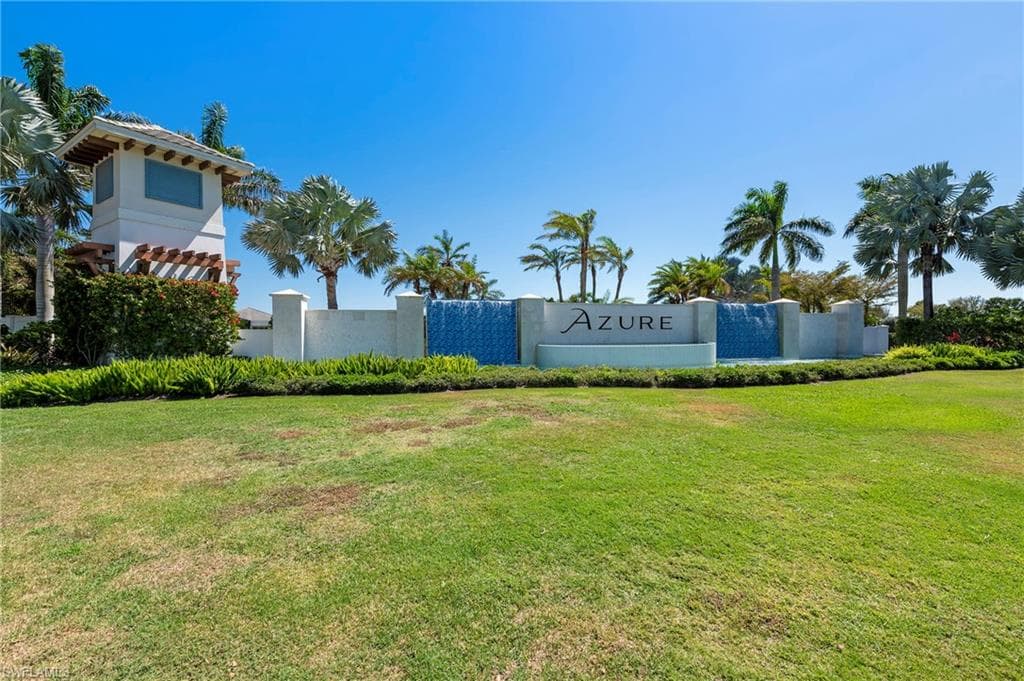 8897 Redonda DR-43