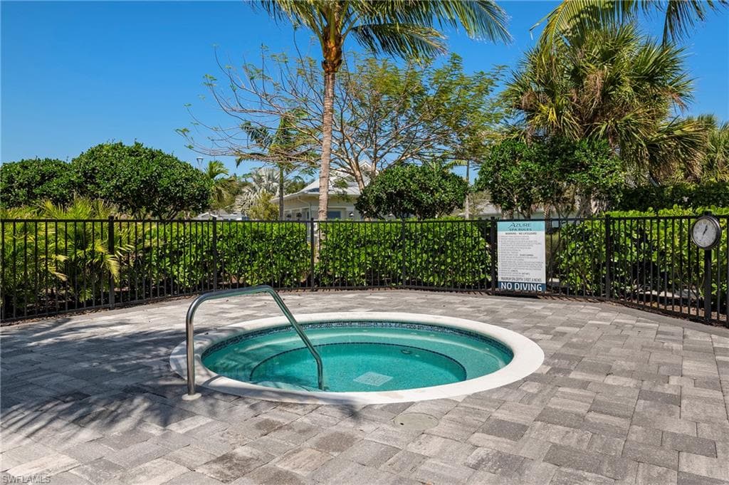 8897 Redonda DR-32