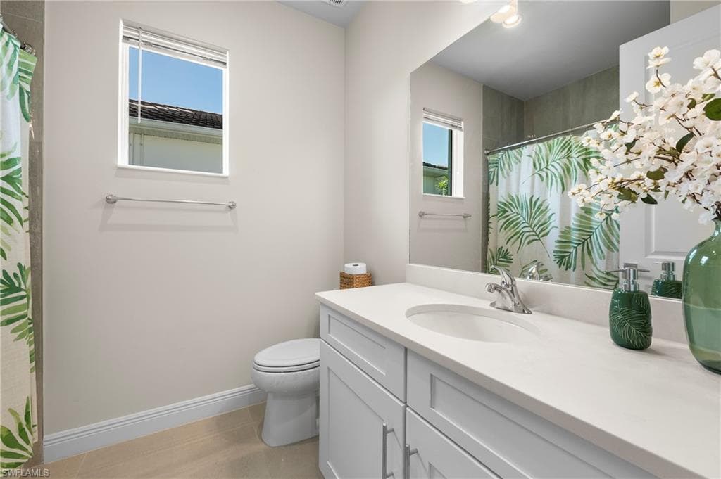 8897 Redonda DR-21