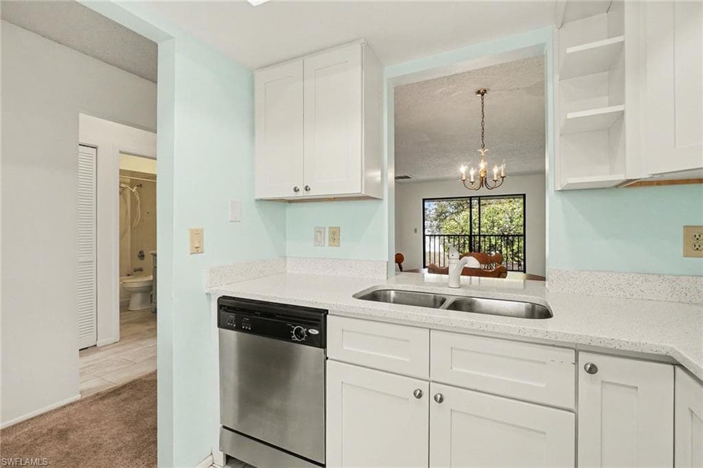 423 Cape Coral PKWY W 203 (207)-3