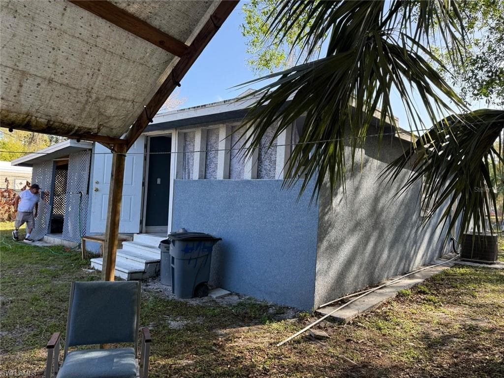 414 Spring AVE-5