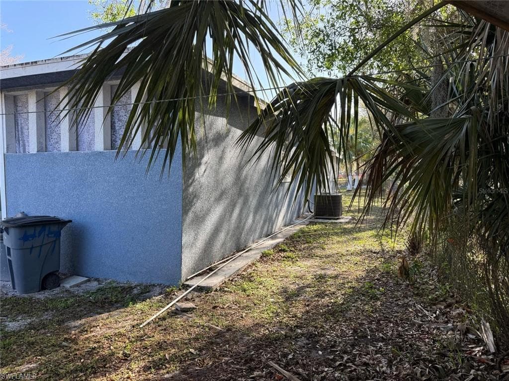 414 Spring AVE-8