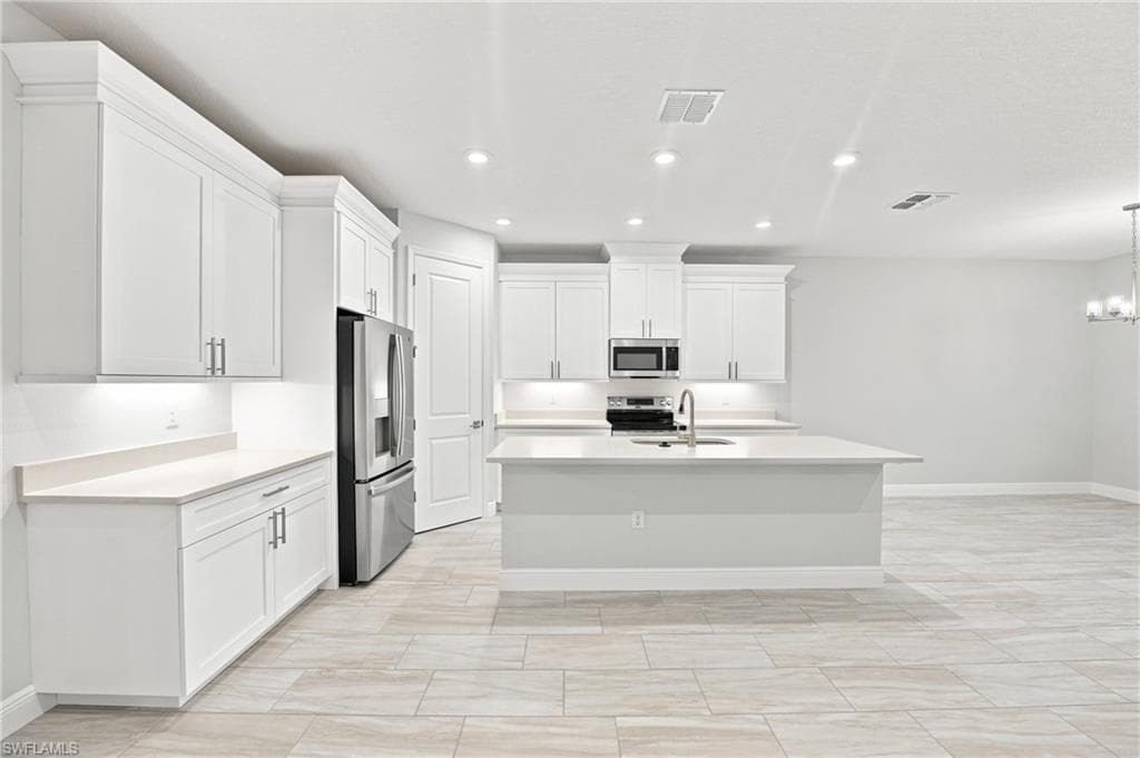 1835 Wheeling AVE-5