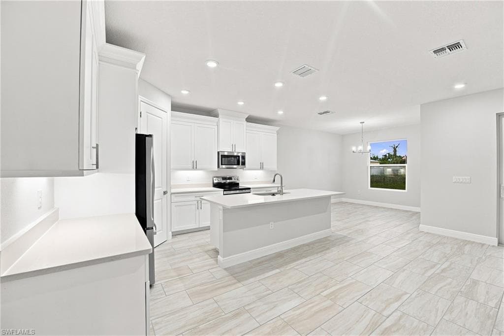 1835 Wheeling AVE-4