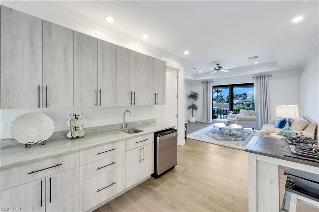 450 Pepperwood CT-18