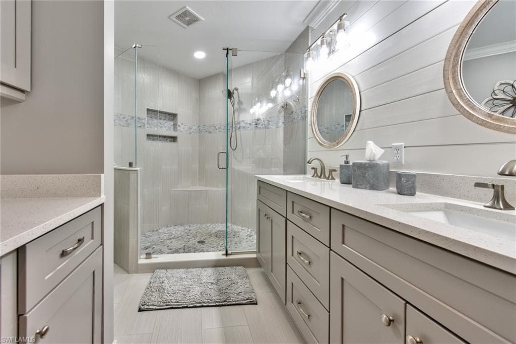 2190 ARIELLE DR 902-13