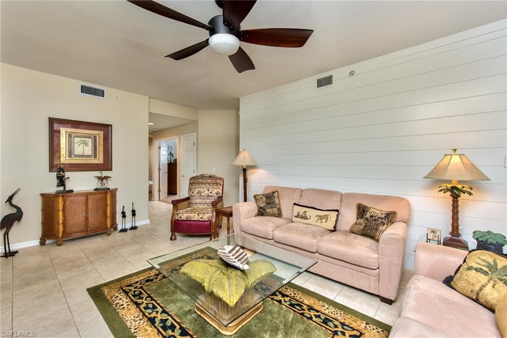 2190 ARIELLE DR 902-4