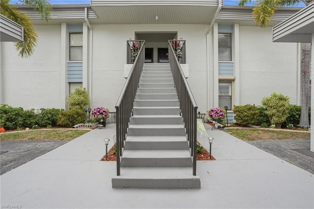 5785 Trailwinds DR 222-2