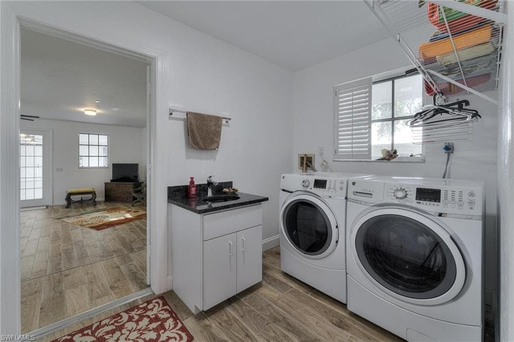 1270 Riverbend DR-22