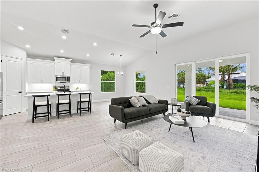 4570 Oakley RD-12