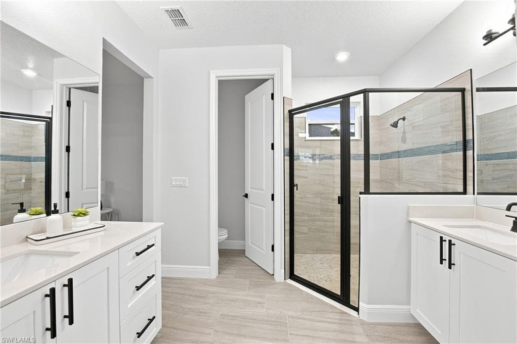 4570 Oakley RD-24