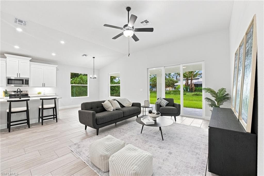 4570 Oakley RD-11