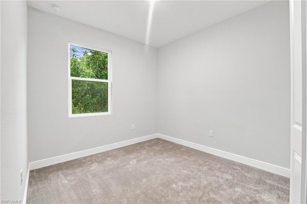 4570 Oakley RD-35