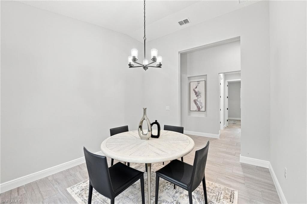 4570 Oakley RD-29