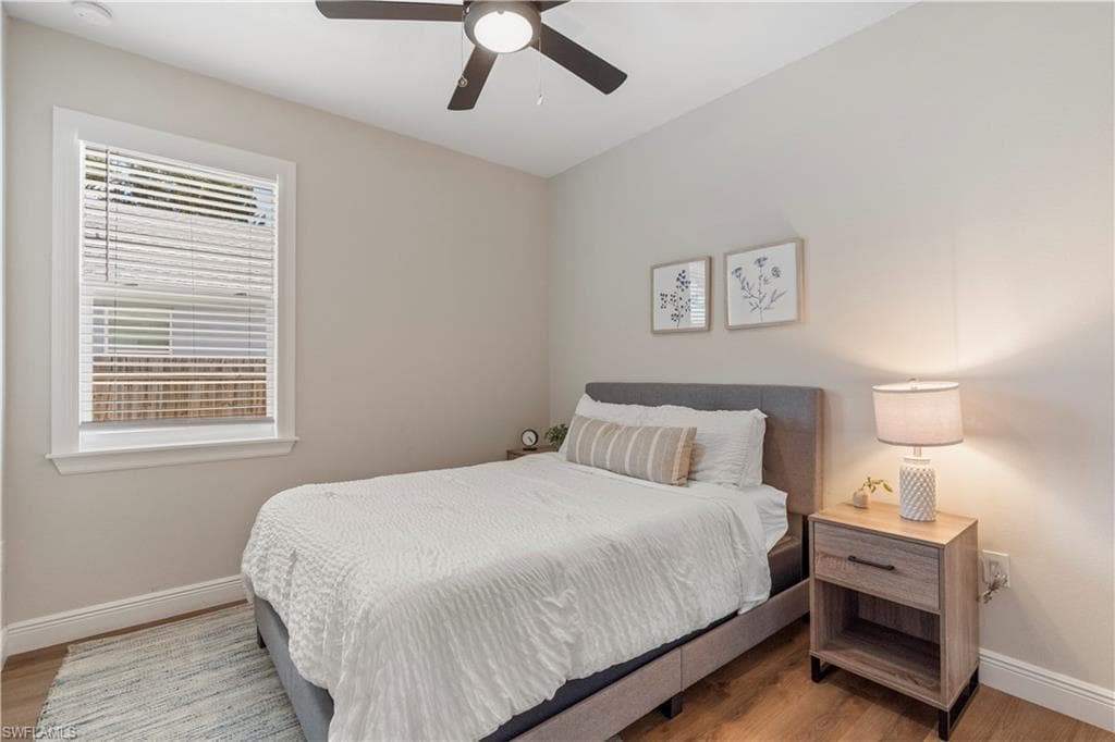 1324 Giddens AVE-25