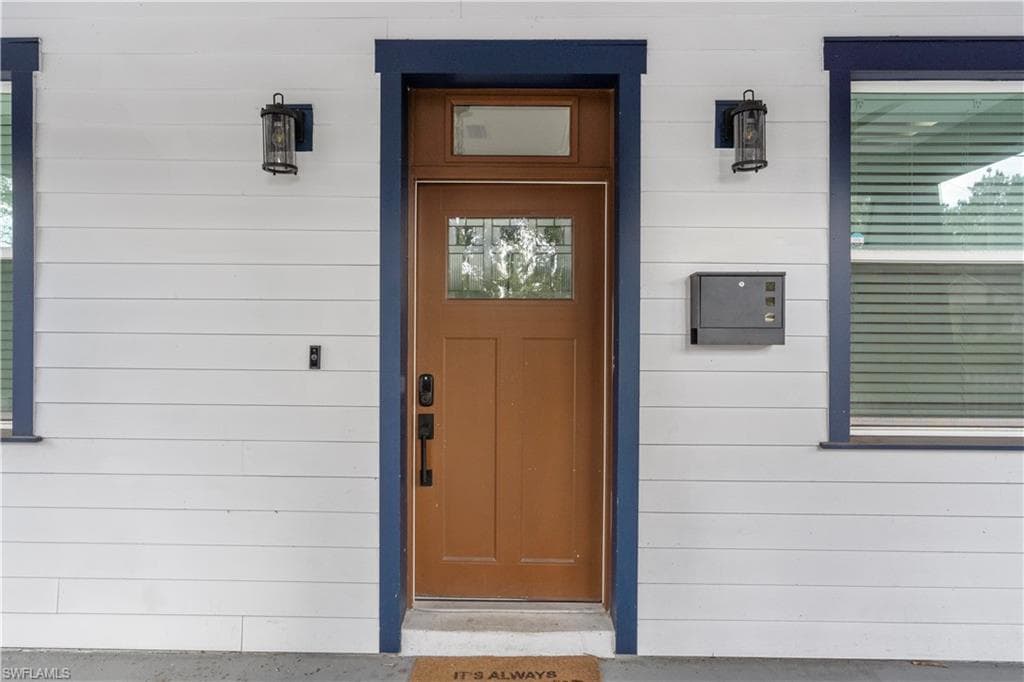 1324 Giddens AVE-27