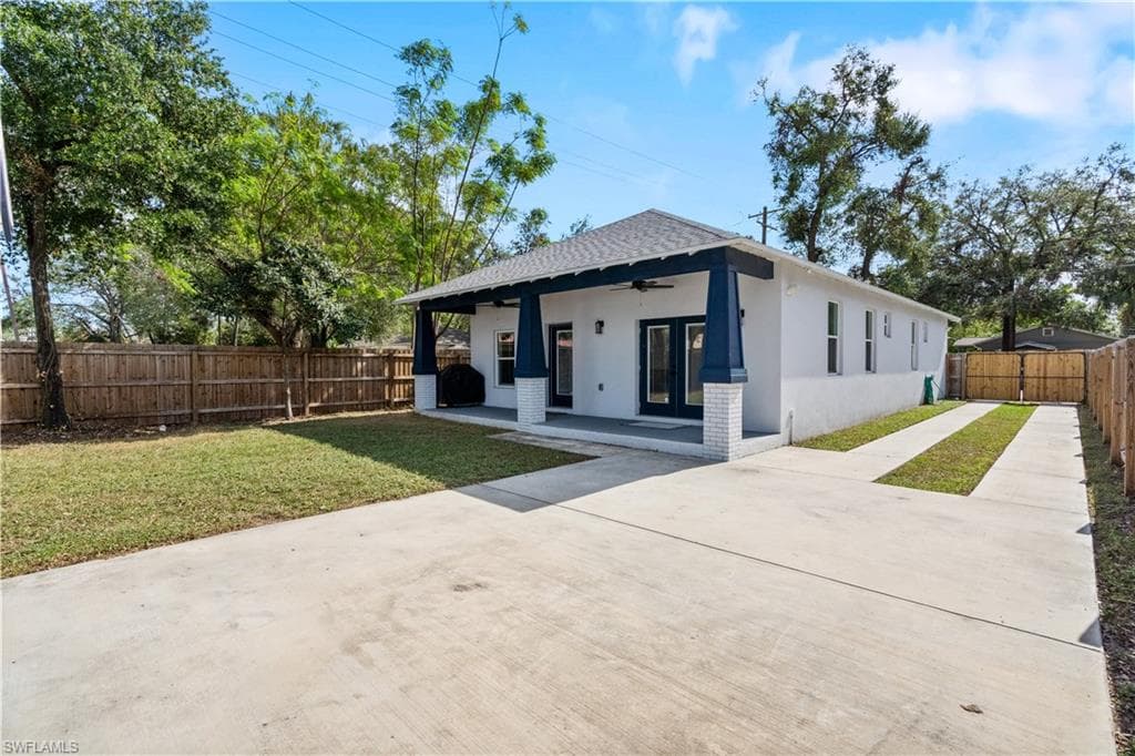 1324 Giddens AVE-33