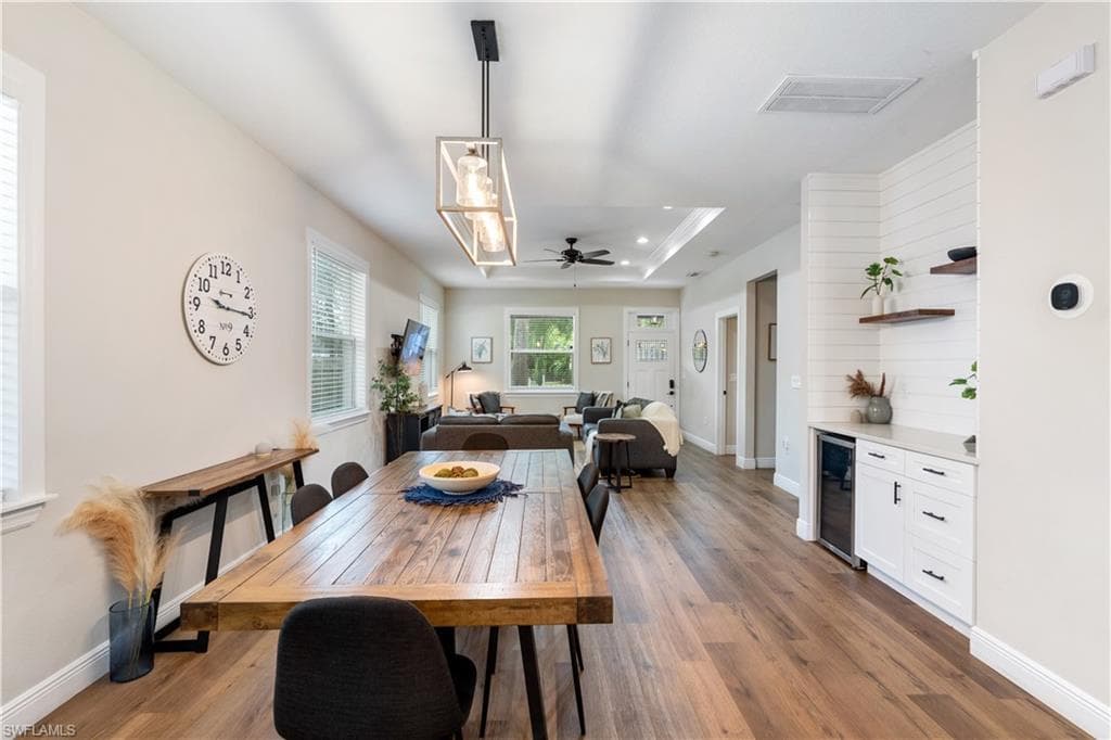 1324 Giddens AVE-9